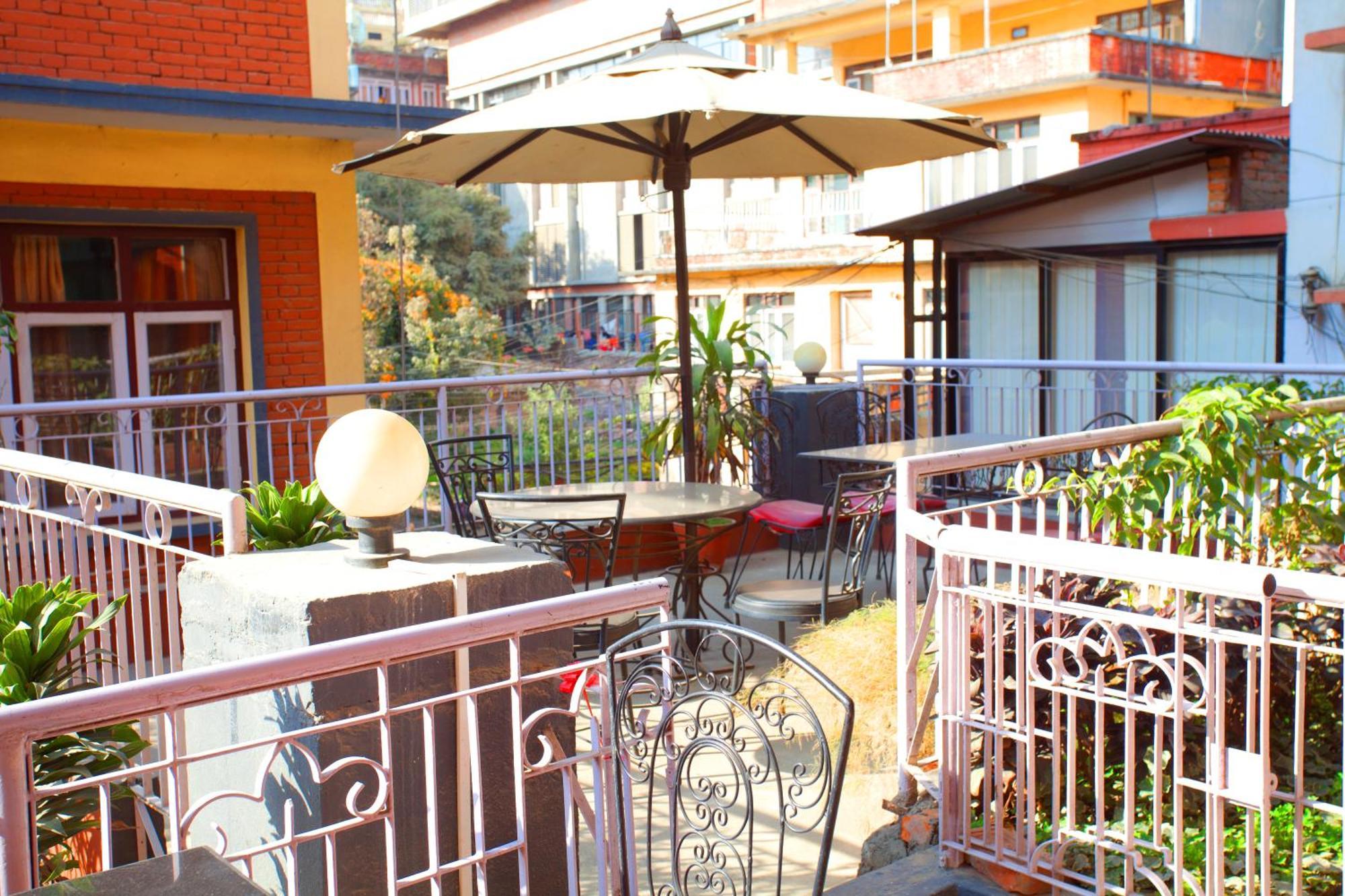 קטמנדו Hotel Atlantic מראה חיצוני תמונה